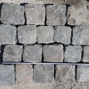 Reclaimed Granite Cobblestone, dry